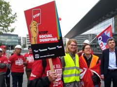 Equal treatment for equal work throughout the EU