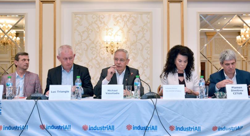 Bridging the gap: Regional Inequalities & Upward Wage Convergence in Europe