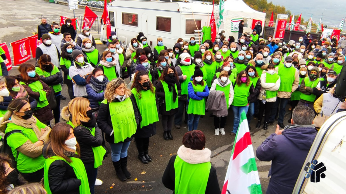 SaGa Coffee Gaggio Montano permanent protest