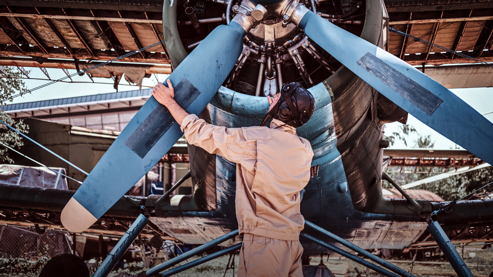 Greening the aviation sector: trade unions insist on a Just Transition!