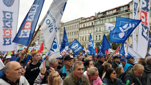 Czech Republic – Tough austerity and pay cuts proposed